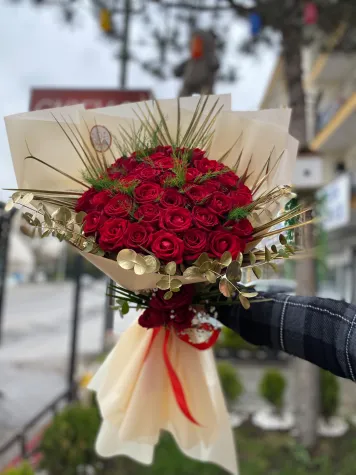 KIRMIZI GÜL